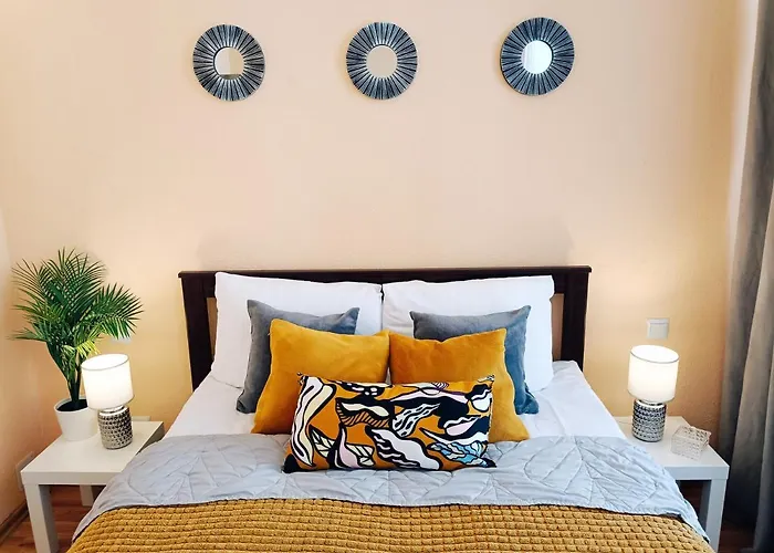 Dream - Centrally Located Апартаменты