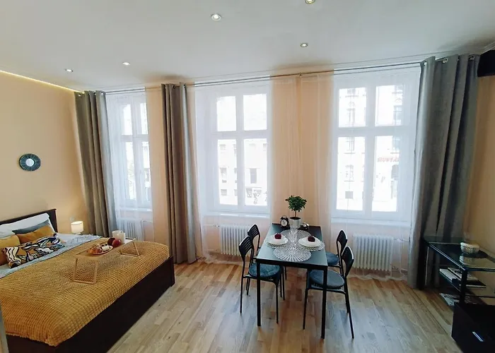 Dream - Centrally Located *