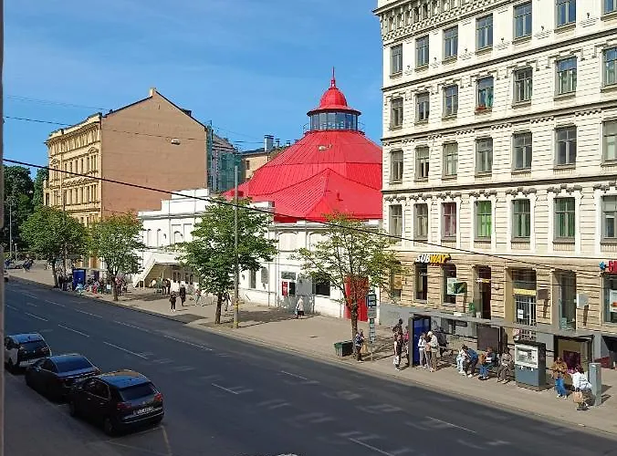 Dream - Centrally Located Апартаменты