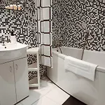 Centrally Located Апартаменты