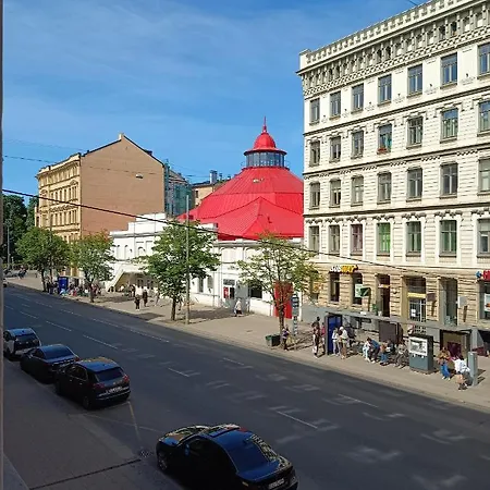 Centrally Located Apartament