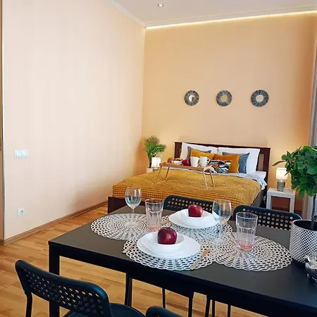 Centrally Located Apartman